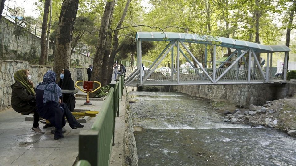 در حاشیه رودخانه