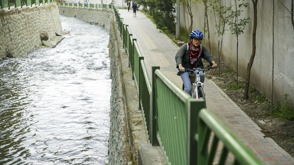 در حاشیه رودخانه