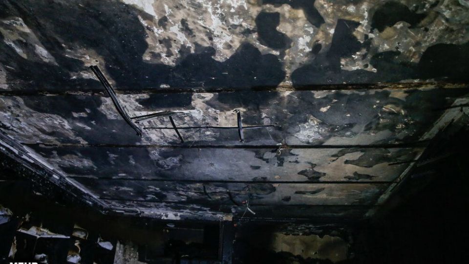 مهار آتش سوزی در پاساژ مهستان