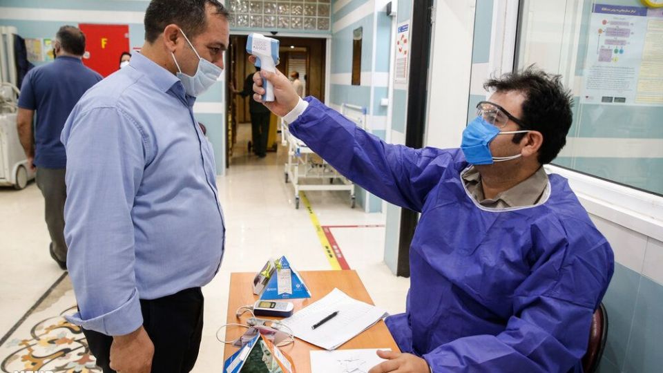 سفره افطار مدافعان سلامت