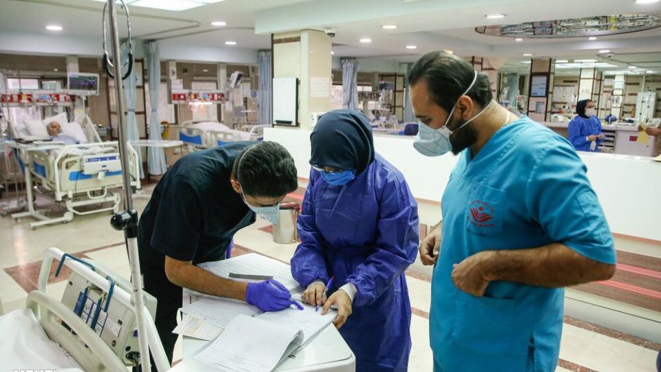 سفره افطار مدافعان سلامت