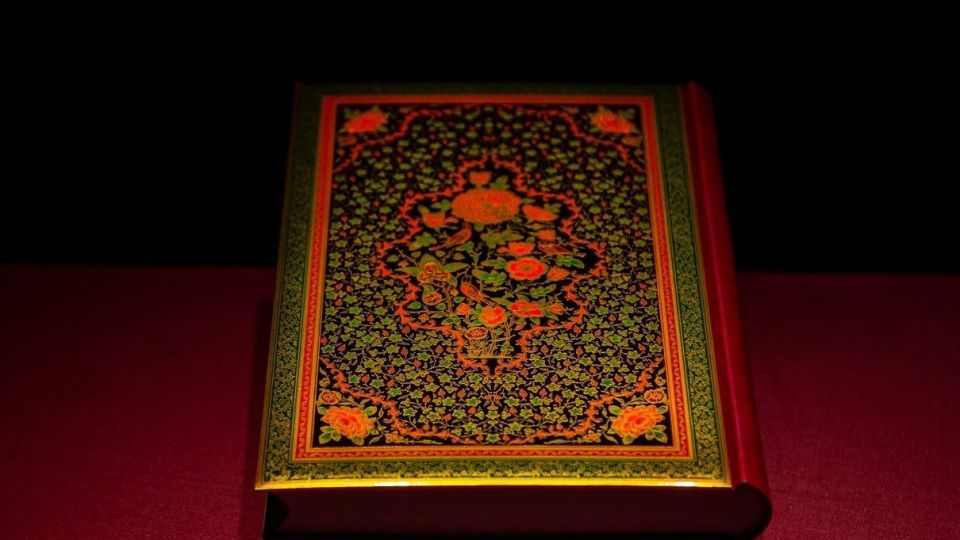 طنین نام سعدی در اردیبهشت شیراز