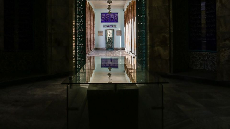 طنین نام سعدی در اردیبهشت شیراز