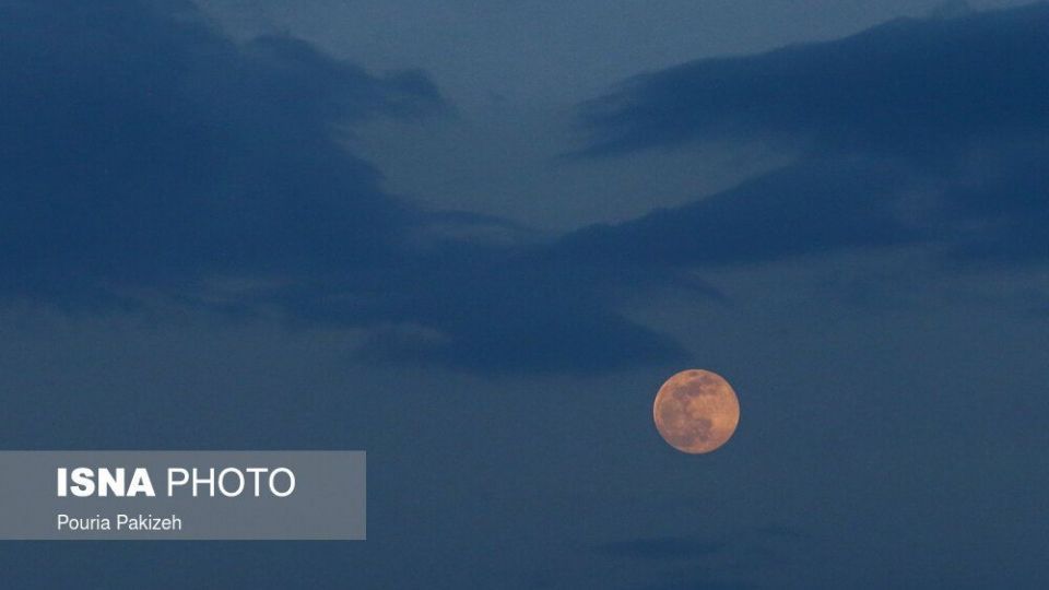 نخستین اَبَرماه ۱۴۰۰