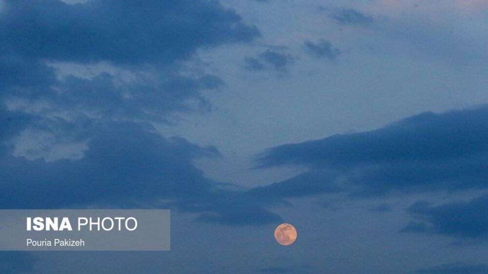 نخستین اَبَرماه ۱۴۰۰