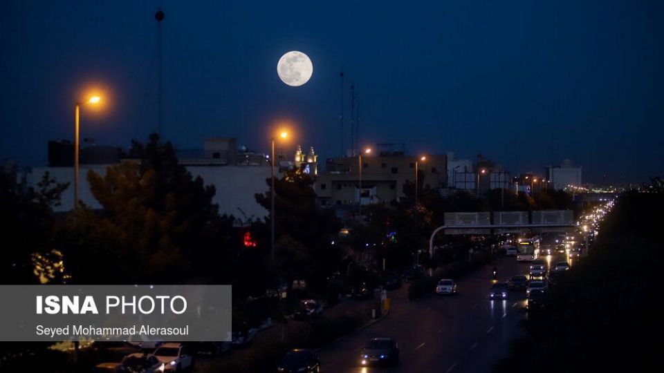 نخستین اَبَرماه ۱۴۰۰