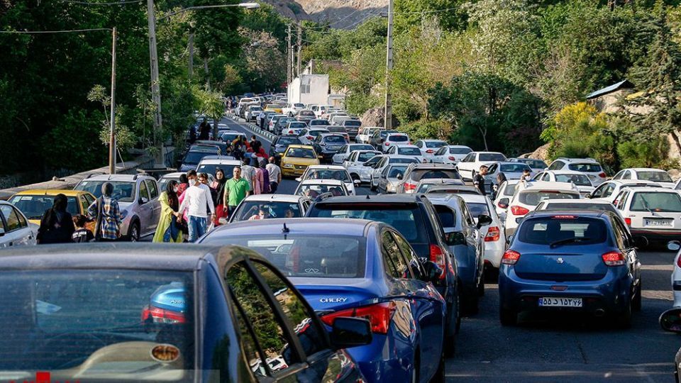 شلوغی پارک جمشیدیه در پیک چهارم کرونا