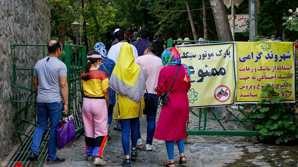 شلوغی پارک جمشیدیه در پیک چهارم کرونا