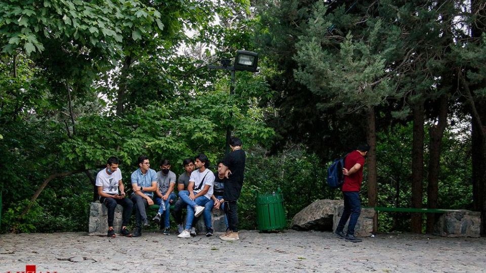 شلوغی پارک جمشیدیه در پیک چهارم کرونا