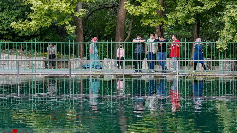 شلوغی پارک جمشیدیه در پیک چهارم کرونا