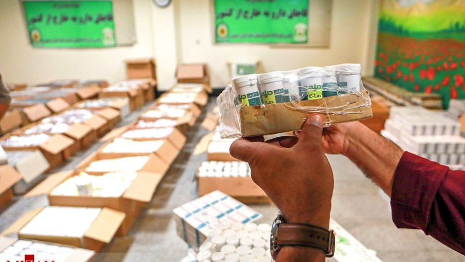 انهدام باند قاچاق دارو به خارج از کشور - مشهد