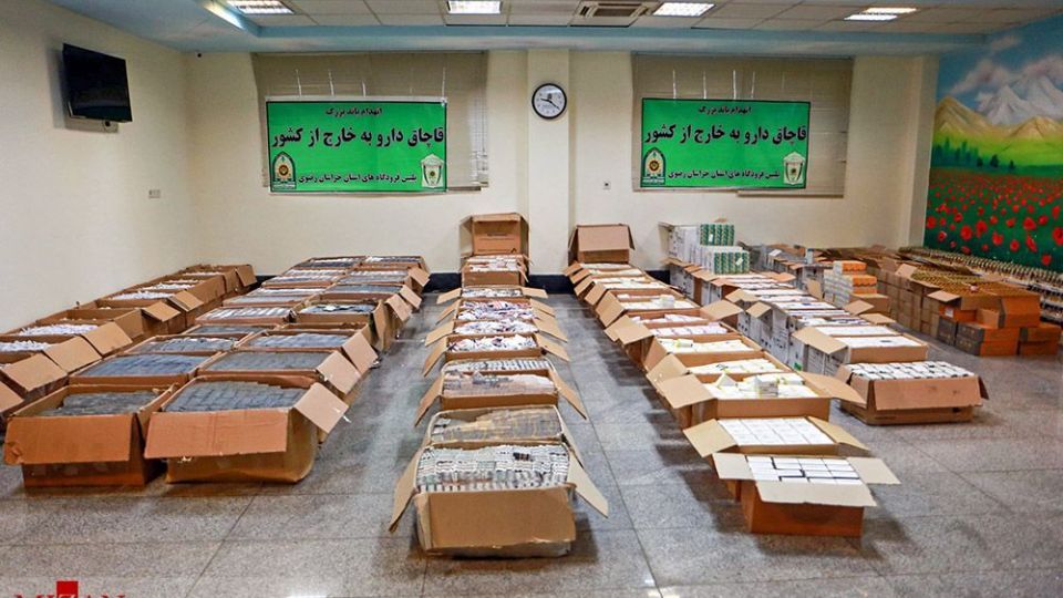 انهدام باند قاچاق دارو به خارج از کشور - مشهد