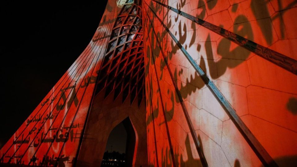 گرامیداشت شهدای کابل در میدان آزادی