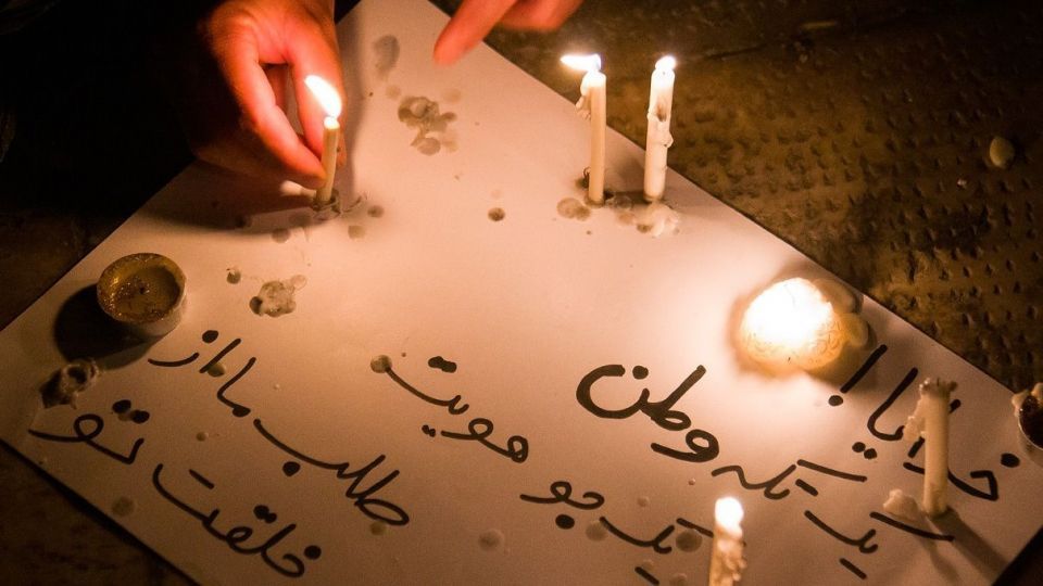 نورپردازی سه بعدی در میدان آزادی با موضوع همدردی با مردم افغانستان