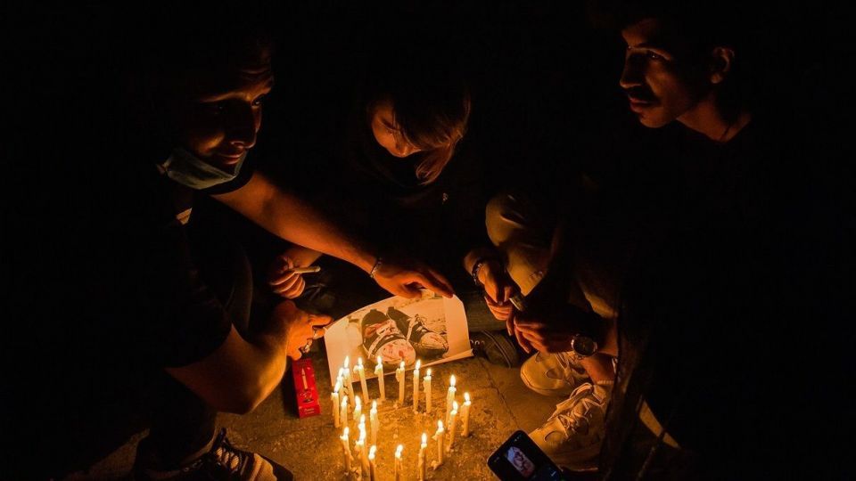 نورپردازی سه بعدی در میدان آزادی با موضوع همدردی با مردم افغانستان