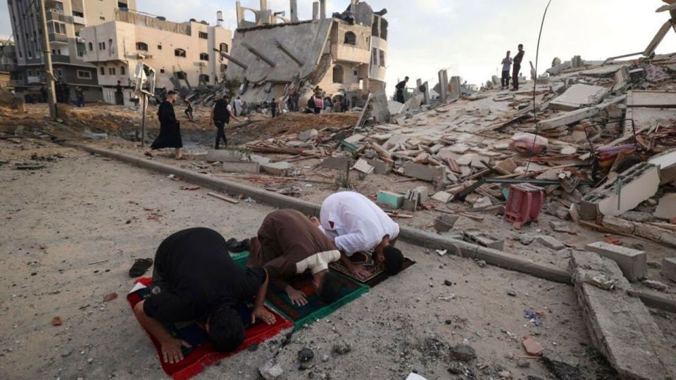 اقامه نماز عید سعید فطر در قدس شریف