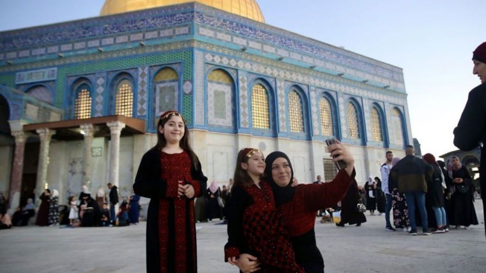 اقامه نماز عید سعید فطر در قدس شریف