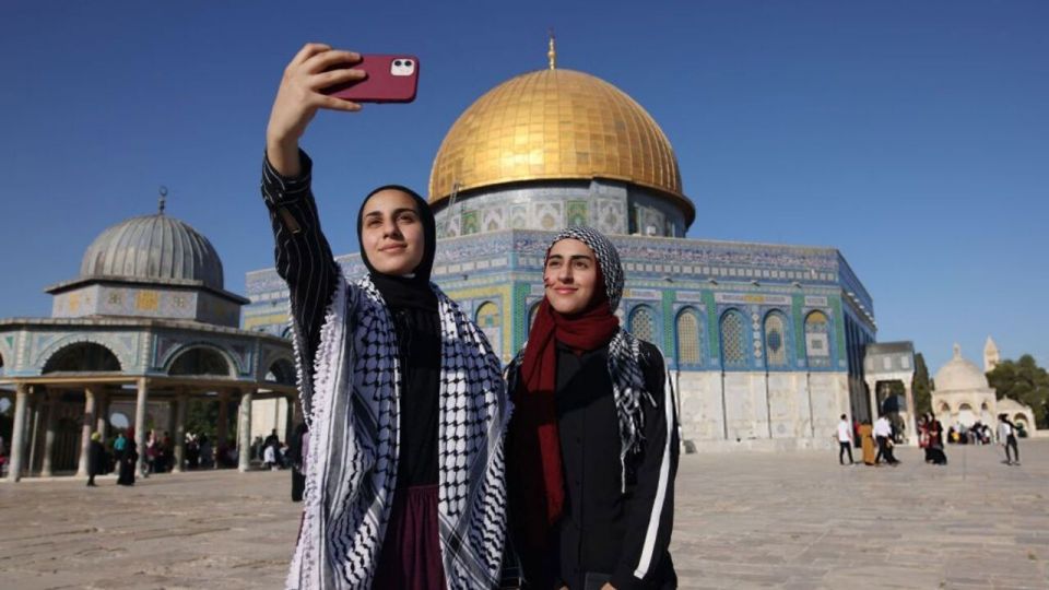 اقامه نماز عید سعید فطر در قدس شریف