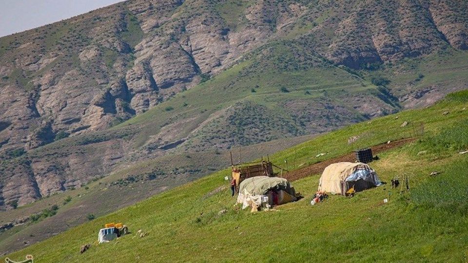 آغاز کوچ عشایر قره داغ