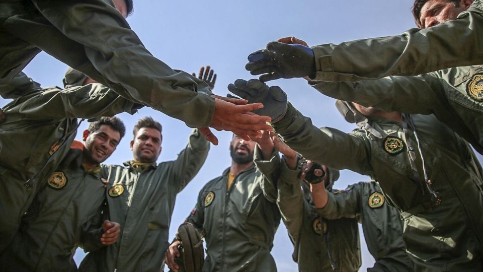 مسابقه اربابان آتش - سیاخ دارنگون