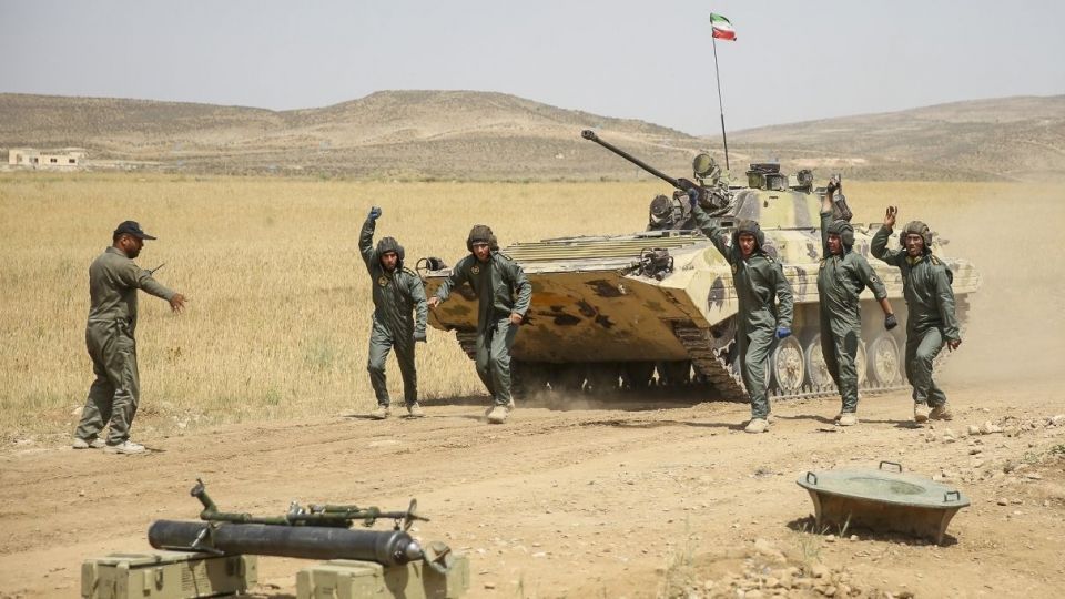 مسابقه اربابان آتش - سیاخ دارنگون