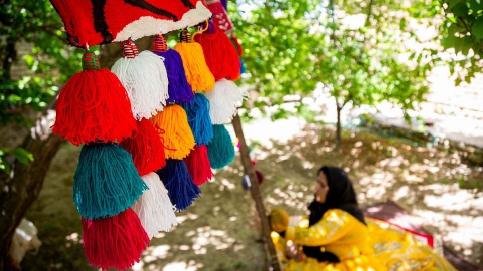 «مهرگرد سمیرم»؛ روستای ملی بافته‌های داری