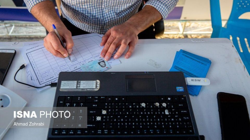 آغاز طرح واکسیناسیون خودرویی علیه کرونا در قم