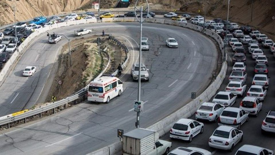 ترافیک سنگین در مسیر جنوب به شمال‌ محور‌های هراز و فیروزکوه‌