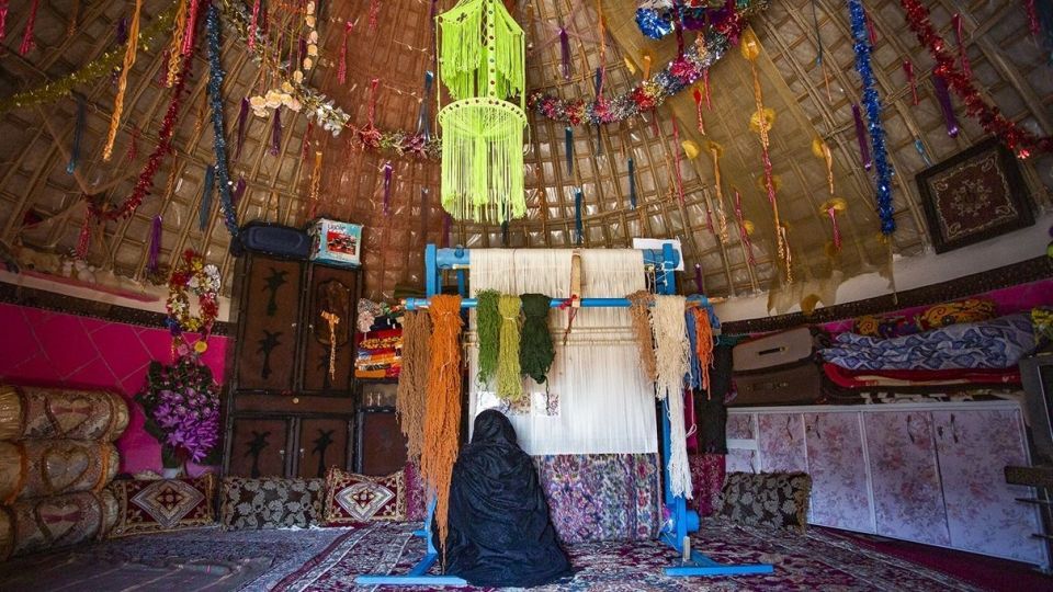 قالیبافی در «اردوگاه»