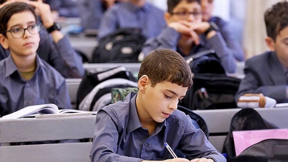 تشکیل کمیته مشترک میان دیده بان و سازمان استعدادهای درخشان/ در خصوص امتحان تیزهوشان نهم به دهم وزیر آموزش و پرورش پاسخگو باشد