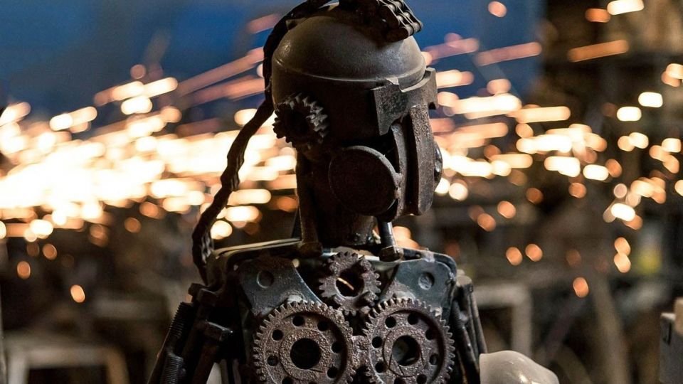 مجسمه سازی با ضایعات فلزی