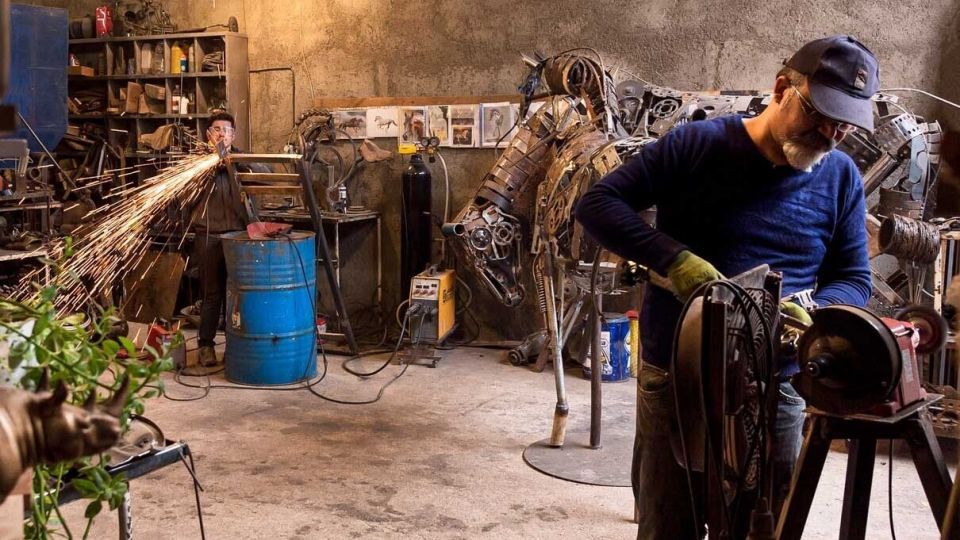 مجسمه سازی با ضایعات فلزی