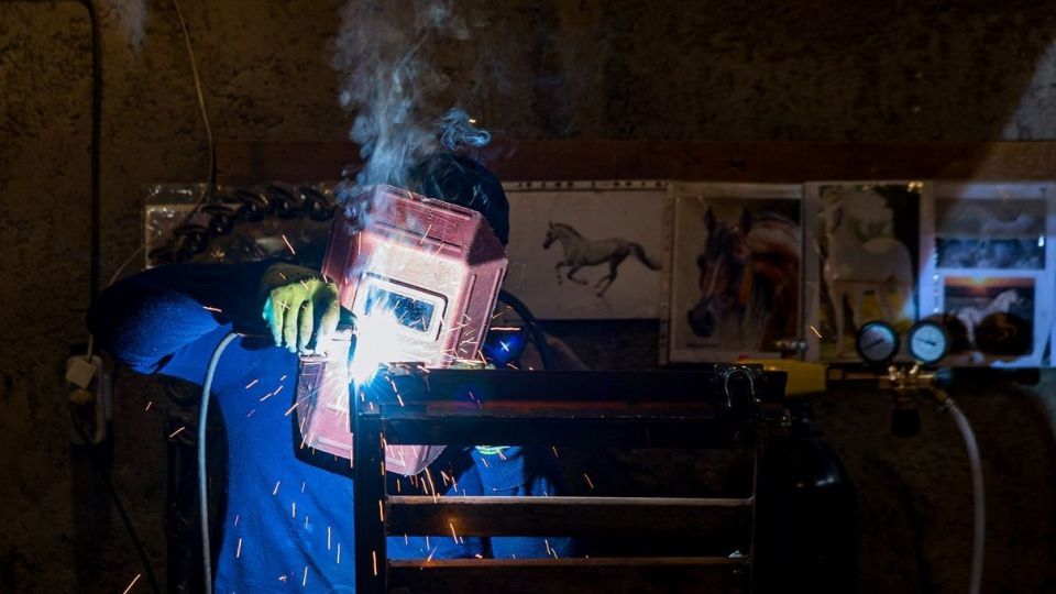 مجسمه سازی با ضایعات فلزی