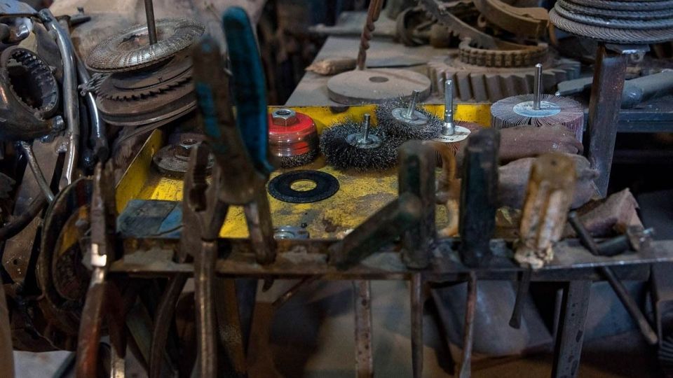 مجسمه سازی با ضایعات فلزی