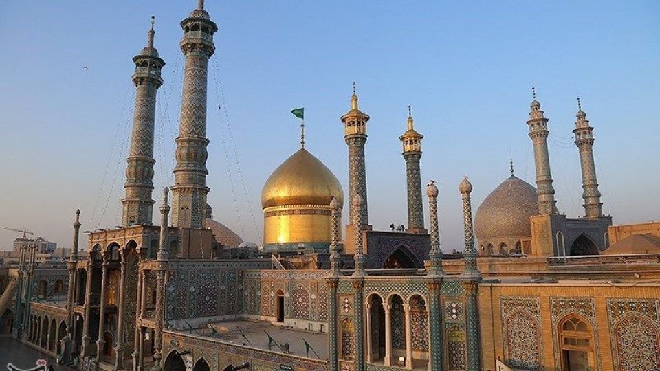 بمناسبت ولادت حضرت معصومه (س)