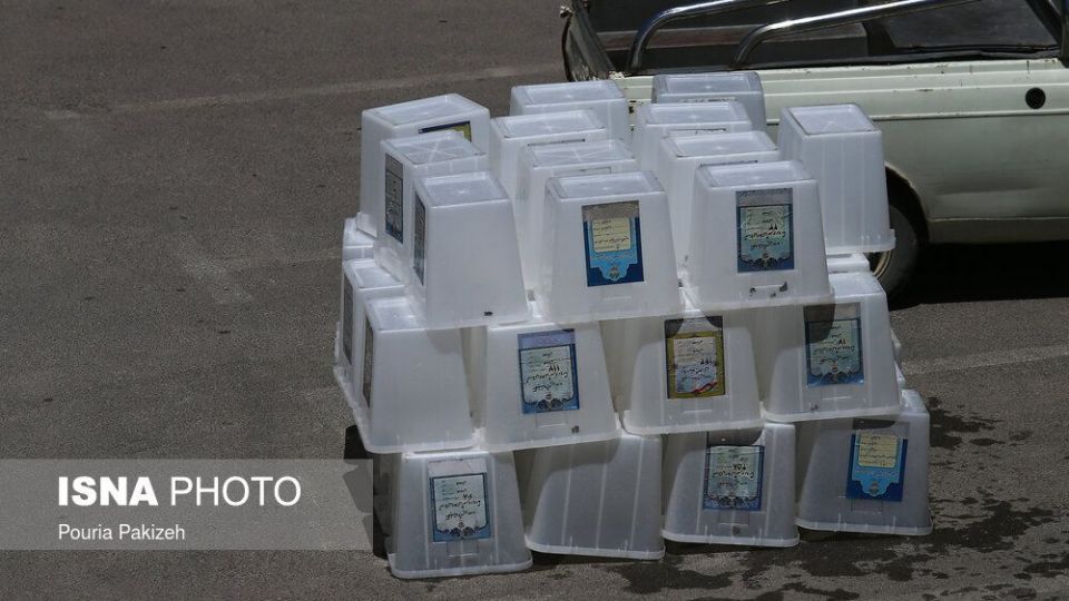 آماده سازی صندوق‌های اخذ رای - همدان