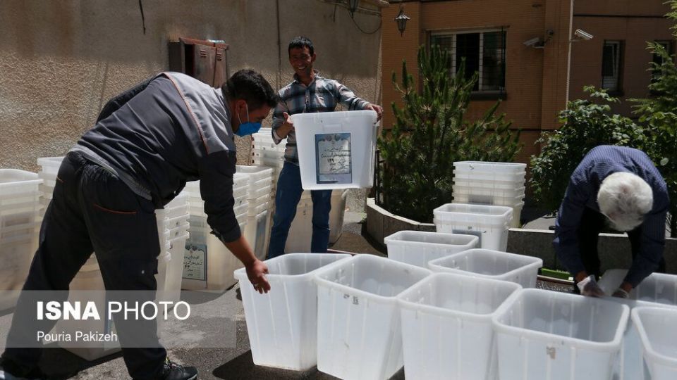 آماده سازی صندوق‌های اخذ رای - همدان