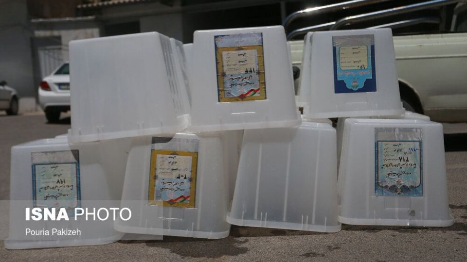 آماده سازی صندوق‌های اخذ رای - همدان