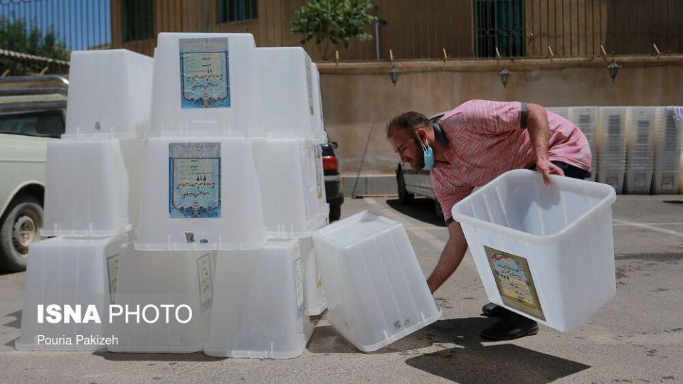 آماده سازی صندوق‌های اخذ رای - همدان