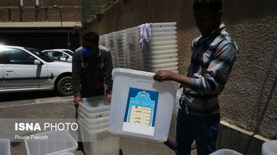 آماده سازی صندوق‌های اخذ رای - همدان