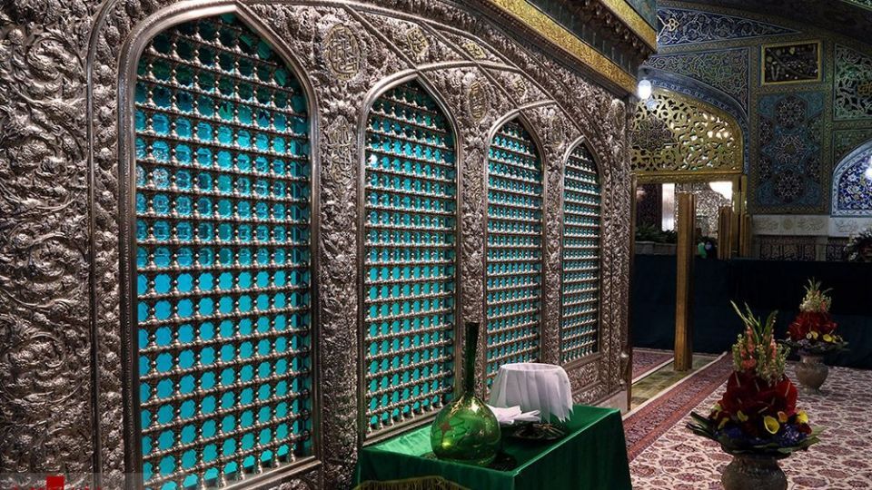 مراسم غبار روبی ضریح مطهر امام رضا (ع)