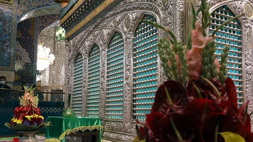 مراسم غبار روبی ضریح مطهر امام رضا (ع)