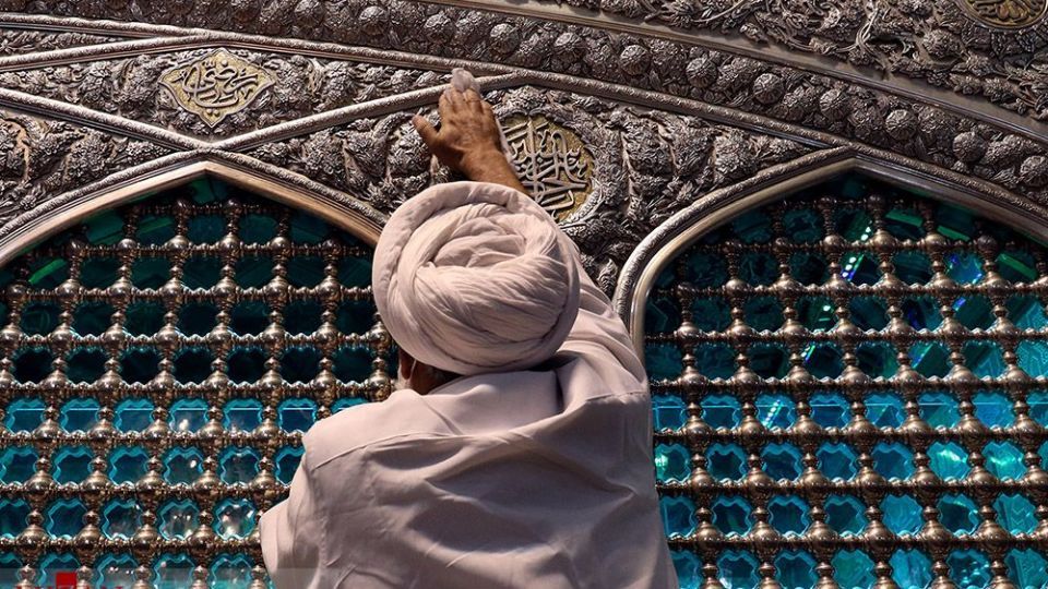 مراسم غبار روبی ضریح مطهر امام رضا (ع)