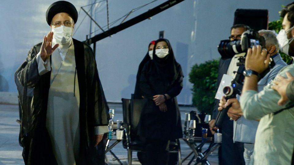  دیدار رئیسی باجمعی از شاعران، نویسندگان و ناشران