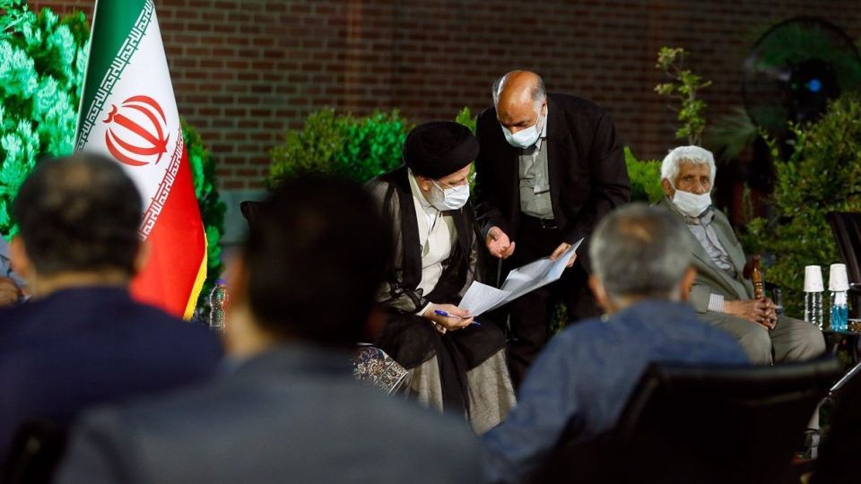  دیدار رئیسی باجمعی از شاعران، نویسندگان و ناشران