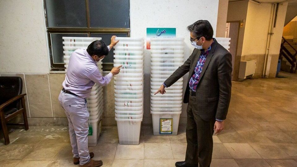  آماده سازی صندوق‌های اخذ رای