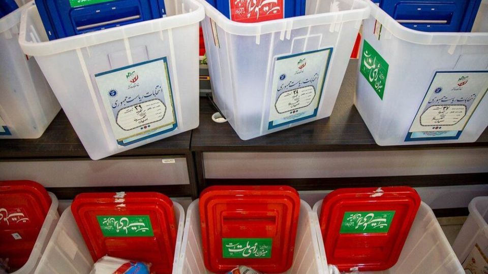  آماده سازی صندوق‌های اخذ رای