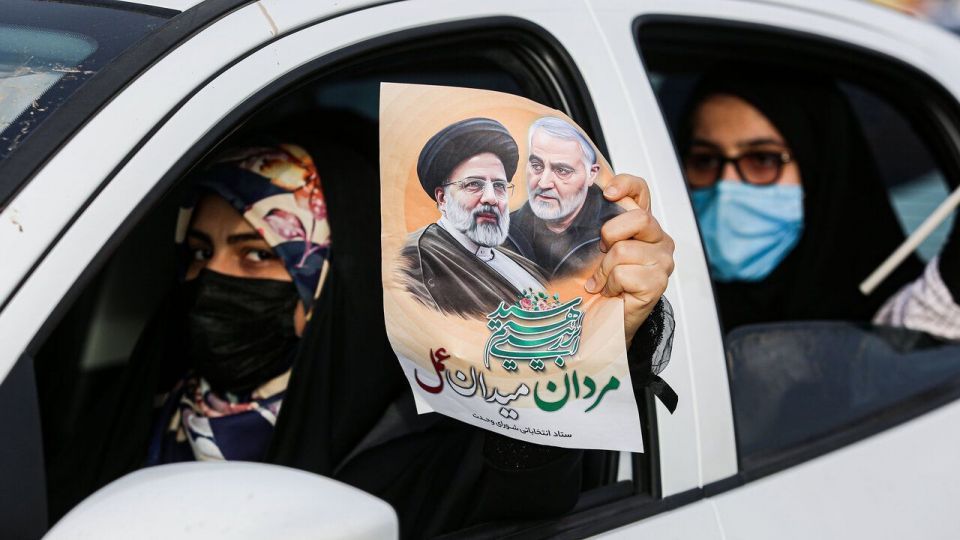 کاروان خودرویی هواداران رئیسی در قم