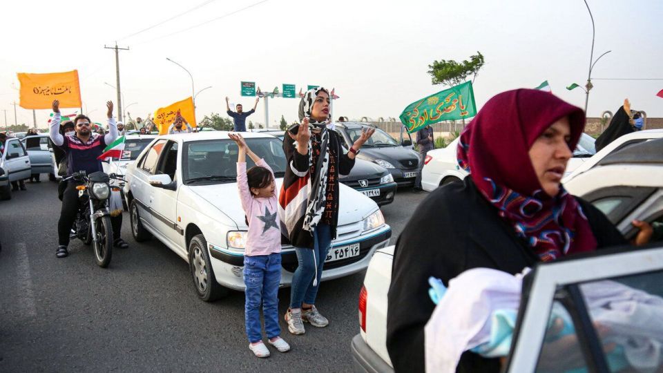 کاروان خودرویی هواداران رئیسی در قم