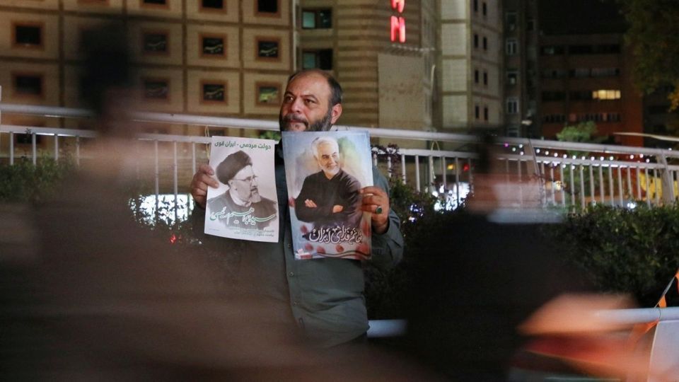 جشن پیروزی هواداران آیت‌الله رئیسی - میدان ولیعصر (عج)